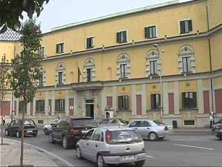 NDOTJA E AJRIT NGA MAKINAT AUTOMJETET QE QARKULLOJNE KETU NDALOHEN NE HAPESIREN E BE LAJM