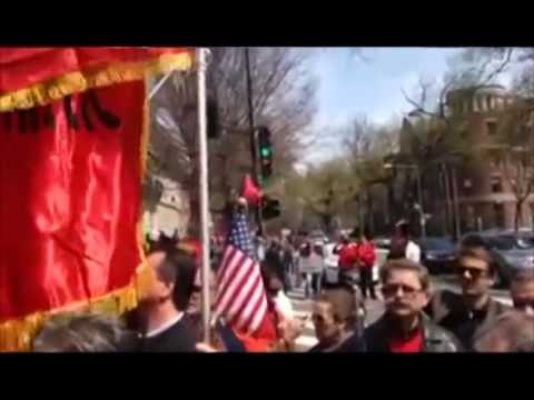 BIDEN ME GJUKANOVIC TAKIM NE UASHINGTON SHQIPTARET PROTESTOJNE PER TE DREJTAT LAJM