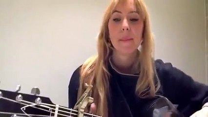 English Women Amazed by Singing Urdu Ghazal Aye Ishq Hamain