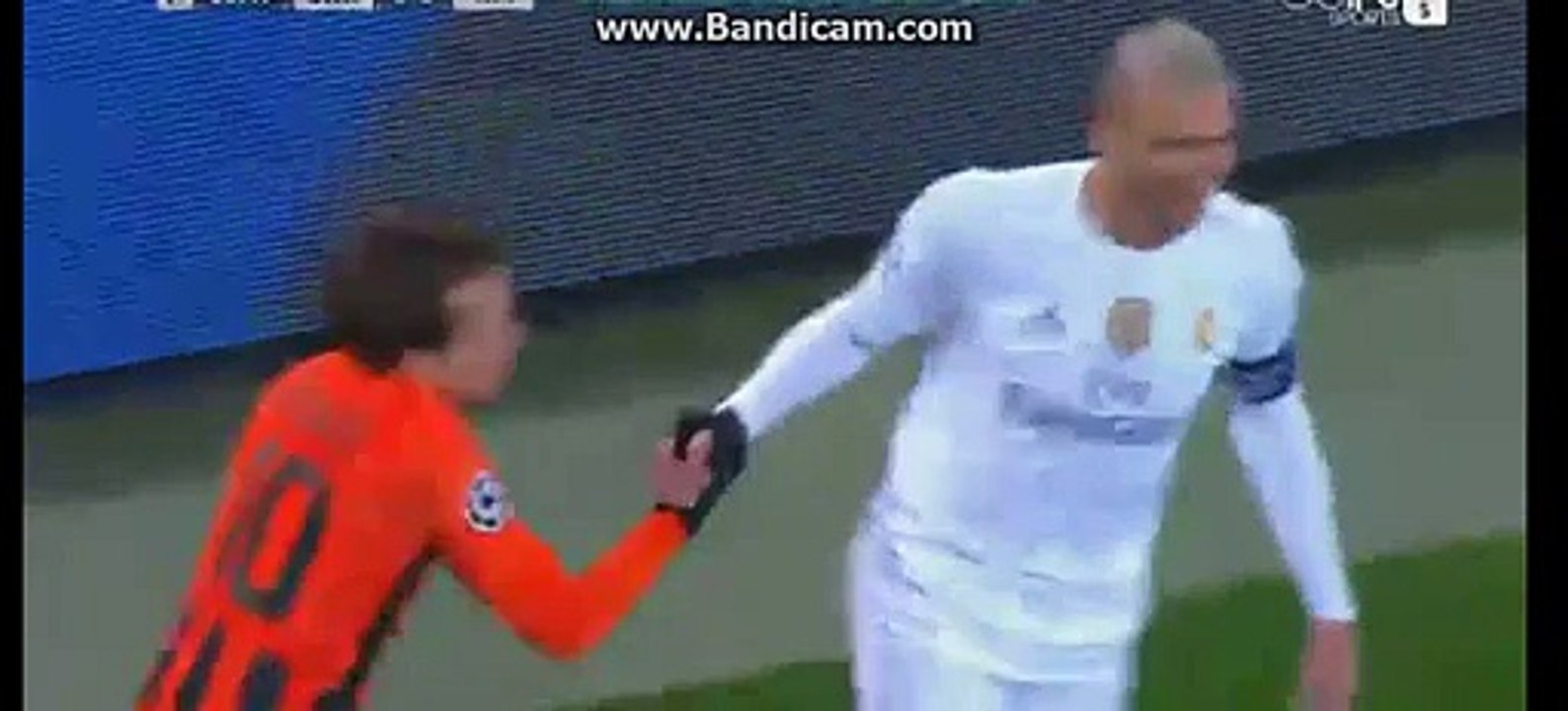 Pepe Amaizing Defense - Shakhtar vs Real Madrid - 25-11-2015
