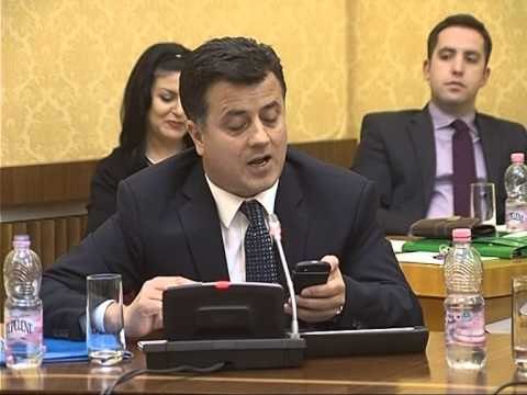 DEBAT PER SMS E TAHIRIT MINISTRI JEP SQARIME PER EMERIMET NE POLICI,PD VIJON AKUZAT LAJM