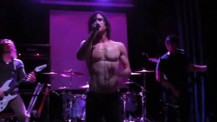 Nothing More - Heres To The Heartache - Live - Hamburg - Germany