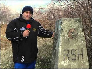 PIRAMIDAT KUFITARE TE VETMET QE KUJTOJNE NDARJEN MES KOSOVES DHE SHQIPERISE LAJM