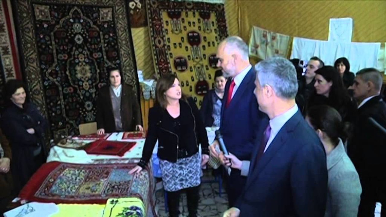 RAMA DHE THACI NE PANAIRIN E ARTIZANATIT