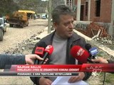 Ndërtimet pa leje në Pogradec, 5 gra tentojnë vetëflijimin - News, Lajme - Vizion Plus