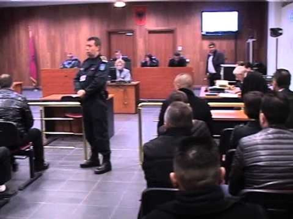 DESHMON DEPUTETI FRROKU "KOMISARI DRITAN LAMAJ KISHTE KONFLIKTE ME SHUME BIZNESE" LAJM