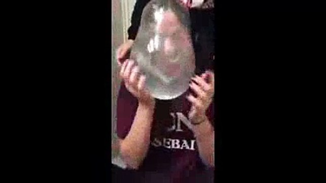 لعبة الواقي الذكري تنتشر بطريقة رهيبة حل العالم