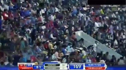 Shakib al hasan takes 4 wickets against Dhaka Dynamites