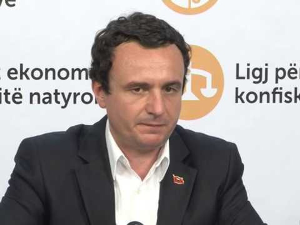 "VETEVENDOSJE" E PAVENDOSUR ALBIN KURTI,"MBESHTETJE TE KUSHTEZUAR PER QEVERINE E RE" LAJM