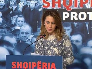 REAGON OPOZITA MAJLINDA BREGU E QUAN PANAIRIN E PUNES NJE TALLJE OLIGARKESH LAJM