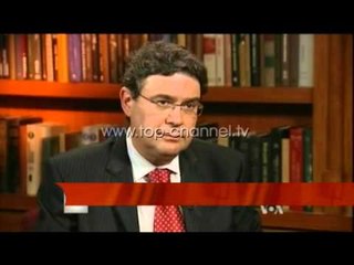 "Llalla të godasë korrupsionin" - Top Channel Albania - News - Lajme