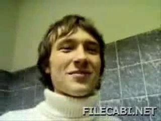 Vider une bouteille de vodka en 20 sec.