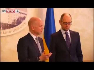 HAGUE NE KIEV BRITANIA E MADHE JEP MBESHTETJE PER QEVERINE UKRAINASE LAJM