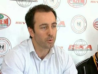 PARADOKSI NE KICKBOKS JANE KAMPIONE ME 7 MEDALJE POR SHTETI NUK I NJEH FEDERATEN LAJM