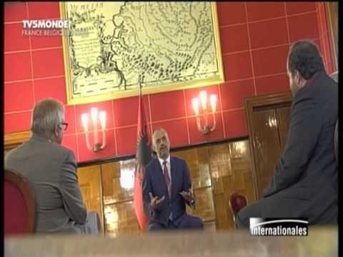 RAMA INTERVISTE PER TV 5 SHQIPERIA MERITON STATUSIN, NUK E MOREM PER ARSYE POLITIKE LAJM