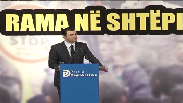 BASHA: NE KEMBE KUNDER RREZIKUT TE DROGES