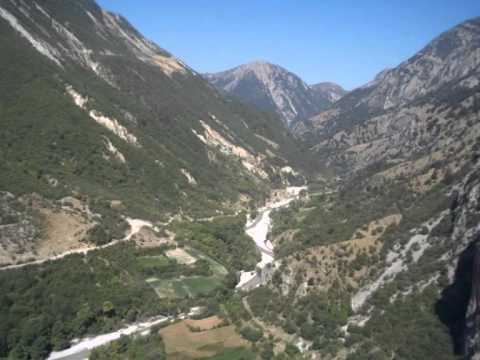 AVIONE PER ZBULIMIN E DROGES POLICIA DO TE NISE AKSIONIN PER ZBULIMIN E PARCELAVE ME HASHASH LAJM