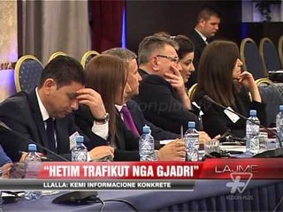 Llalla: Hetim trafikut nga Gjadri - News, Lajme - Vizion Plus