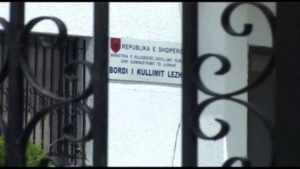 LEZHE, I VETEVRARI ZEVENDESOHET NGA NJE PERSON PA ARSIMIN PERKATES