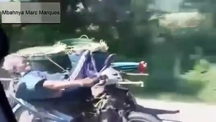 Freestyle Motor Lucu - Video Lucu Kakek Freestyle Motor Keren Abiss