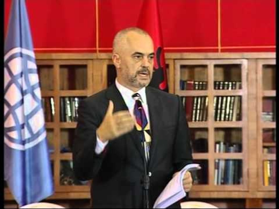 BANKA BOTERORE I JEP SHQIPERISE BORXH 220 MILION DOLLAR ME INTERES TE ULET LAJM