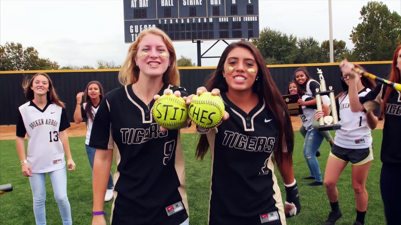 3600 Students made "High School Musical" massive lip dub!