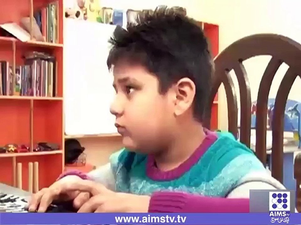 میں چھوٹا سا ایک بچہ ہوں پر کام کروں گا بڑے بڑے