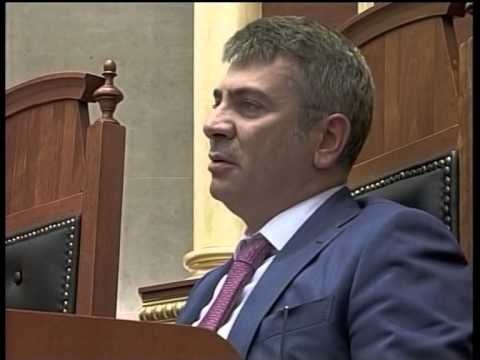 DEBATE NE KUVEND PER CEZ MINISTRI GJIKNURI AKUZA BERISHES SHKAKTOVE NJE MLD USD DEM LAJM