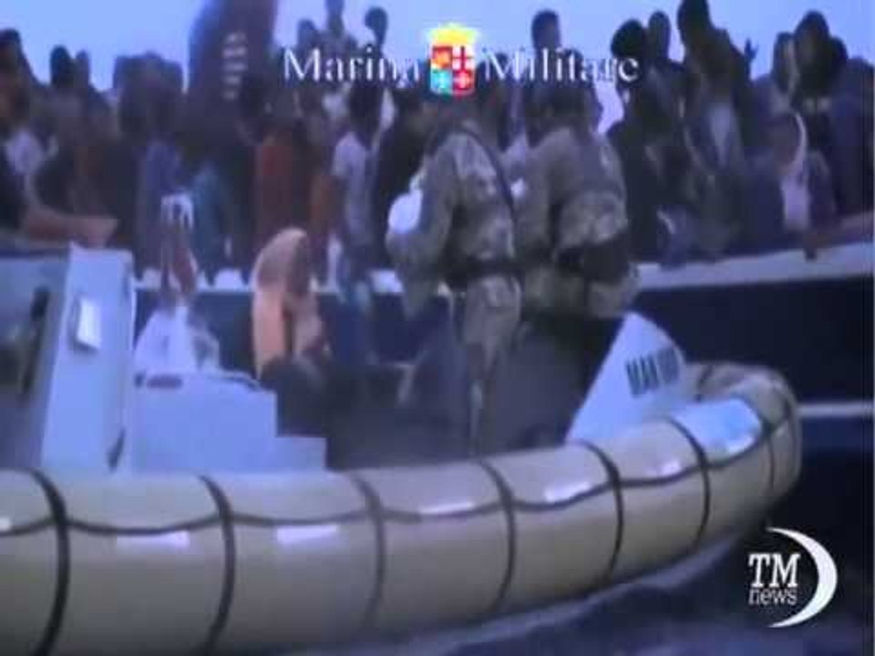 EMIGRANTET KLANDESTINE SHPETOHEN QINDRA NGA MBYTJA NE ZBARKIMET NE BRIGJET ITALIANE LAJM