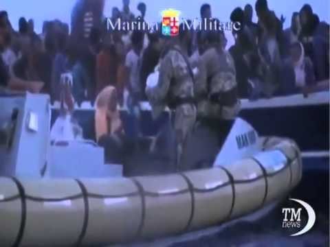 EMIGRANTET KLANDESTINE SHPETOHEN QINDRA NGA MBYTJA NE ZBARKIMET NE BRIGJET ITALIANE LAJM