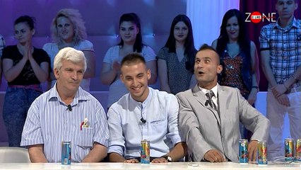 Zone e lire - Adam Clay - 'Hold you close'! (13 qershor 2014)