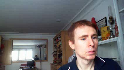 Wiwi égratigne "l'amour est une névrose" d'Hubert Félix Thiéfaine