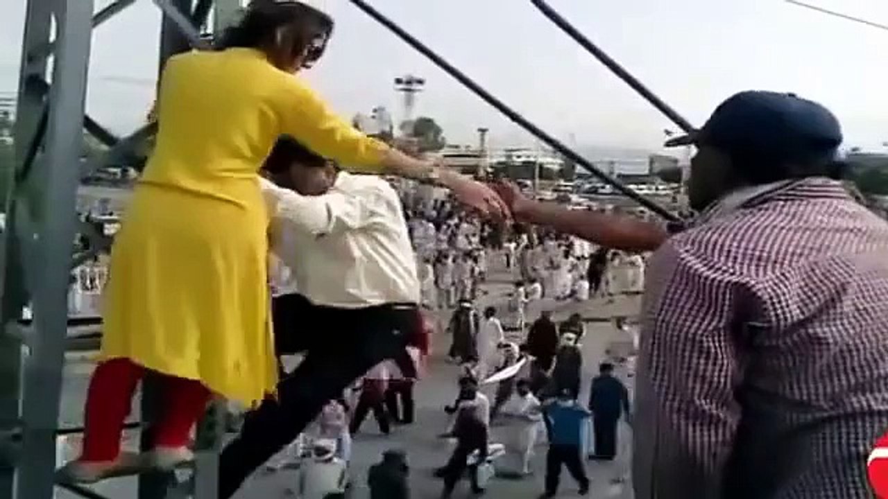 Gharida Farooqi Khambe step down from Tower