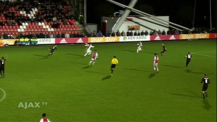 Ajax youngster Abdelhak Nouri pulls off incredible fake cross