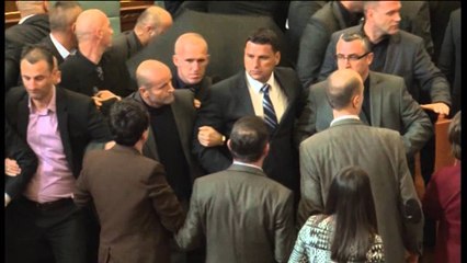 MBULIM KOSOVE PARLAMENTI