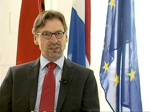 VOTA PRO E HOLLANDES AMBASADORI SHPJEGON MBESHTETJEN PER STATUSIN KANDIDAT LAJM