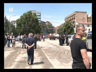 RIKTHEHET QETESIA MITROVICE,BARRIKADAT ME VAZO LULESH MBETEN MBI URE LAJM