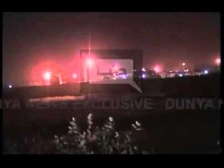 AVIONI PAKISTANEZ QELLOHET NGA PERSONA TE PANJOHUR GJATE ULJES NE AEROPORT LAJM