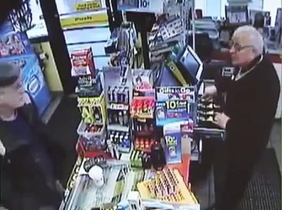 Le braqueur le plus poli du monde. Braquage de station service très courtois