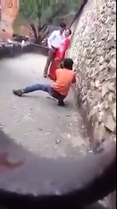 এই ভিডিও টি দেখে হাসবো না কান্না করবো কিছুই বুজতে পারছি না