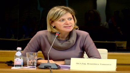 Report TV -  Ambasadorja Çeke në Shqipëri Tomasova: Largoni gjyqtarët e korruptuar