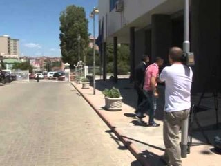 BLLOKU OPOZITAR NE NJE GRUP KOSOVE,DEPUTETET E AAK,LDK DHE NISMA NE NJE GRUP TE VETEM LAJM
