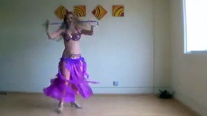 CUBAN BELLY DANCER