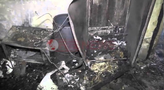 Skrapar , Rrufeja djeg banesën, shpëtojnë të 12 anëtarët e familjes Qato por pa strehë- Ora News