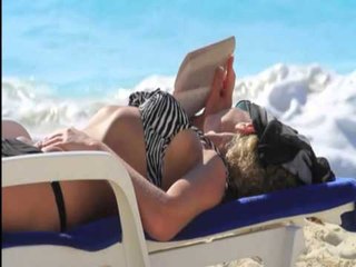BIBLIOTEKA LEVIZESE "HUFFINGTON POST" MERR SI SHEMBULL EDHE PLAZHET E SHQIPERISE LAJM