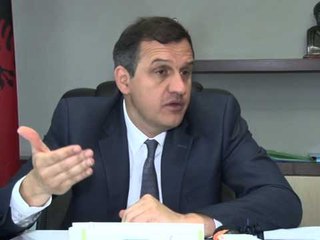 ILIR BEQAJ TREGON ABUZIMET MINISTRI  SHPJEGON SKEMEN SE PERSE ILACET I MARRIM ME SHTRENJTE LAJM