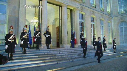 Matteo Renzi welcomed by Francois Hollande in Paris