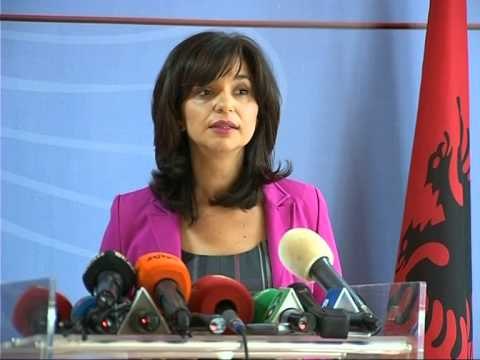 LEGALIZIME PER EMIGRANTET DREJTORI I ALUIZNIT GARANTON PUNE MAKSIMALE GJATE VERES LAJM