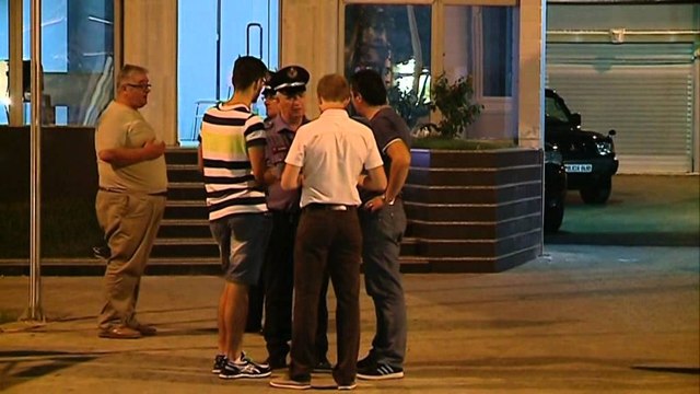 9 NE PRANGA PER VJEDHJEN NE BANKEN E SHQIPERISE