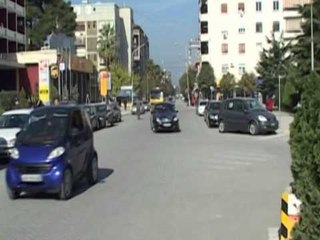 FIER,ABUZIME ME PARKINGJET KOMPANIA PRIVATE VENDOSTE GJOBA JASHTE KUFIJEVE LIGJORE LAJM